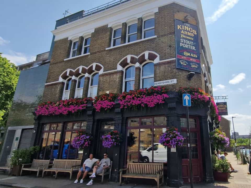 The King's Arms pub on Derbyshire Street, with flower boxes and hanging baskets